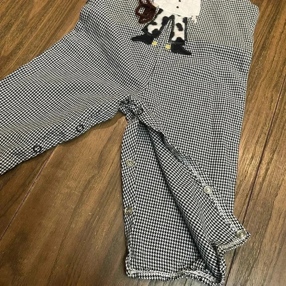 The Bailey Boys Cowboy White Black One Piece  Vintage Baby Boys Pants size 12M - Picture 7 of 17